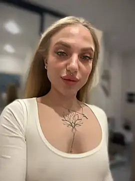 Snapshot of pinkstar_ chatting on December 2024 06:57:02 AM pinkstar online show from December 2024 06:57:02 AM