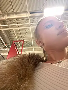 Snapshot of pinkstar_ chatting on January 2025 07:57:01 AM pinkstar online show from January 2025 07:57:01 AM