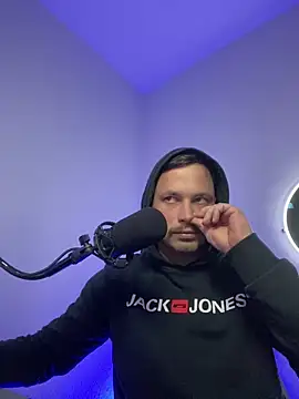 Jonkitzler1 online show from March 2025 11:29:02 AM