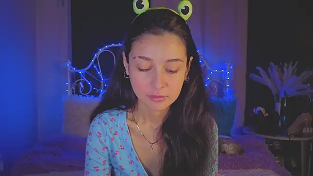 Snapshot of Funny_Bunny chatting on October 2025 02:30:01 AM Funny Bunny online show from October 2025 02:30:01 AM