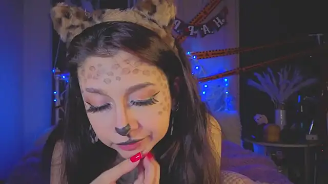 Snapshot of Funny_Bunny chatting on November 2025 01:19:02 AM Funny Bunny online show from November 2025 01:19:02 AM