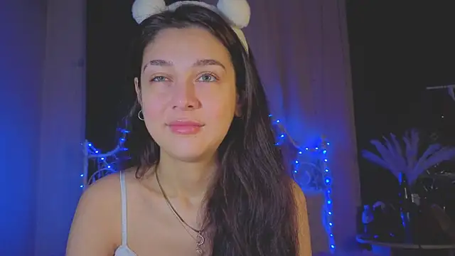 Snapshot of Funny_Bunny chatting on November 2025 02:54:01 AM Funny Bunny online show from November 2025 02:54:01 AM