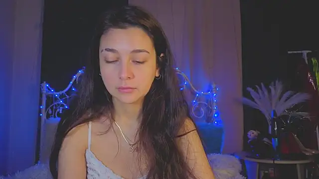 Snapshot of Funny_Bunny chatting on December 2025 01:22:01 AM Funny Bunny online show from December 2025 01:22:01 AM