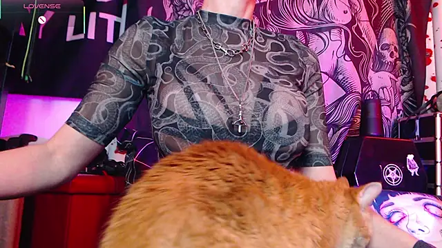 Silentmary online show from January 2026 03:49:02 PM