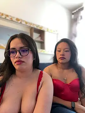 Snapshot of andra_rose chatting on February 2025 07:14:02 PM andra rose online show from February 2025 07:14:02 PM