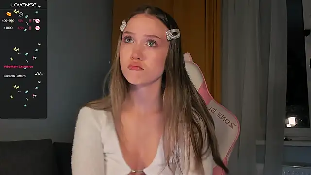 Snapshot of Amelia_Lein chatting on January 2025 11:33:01 PM Amelia Lein online show from January 2025 11:33:01 PM