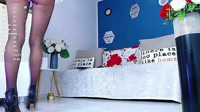 Aphrodite Amely online show from December 2025 01:27:01 PM