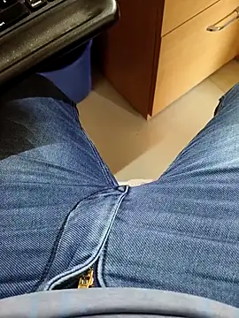 adicma123 online show from November 2025 08:02:01 AM