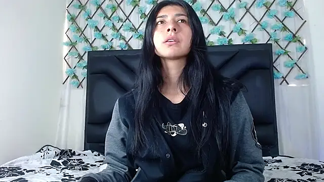 EmmaWilliamss online show from December 2025 04:14:01 PM