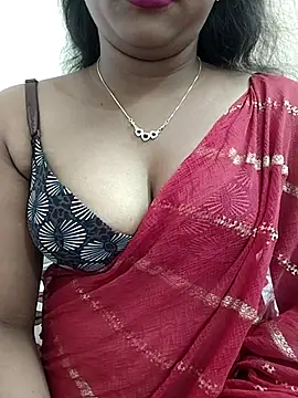 Snapshot of ANGE-MOU chatting on December 2025 01:33:01 AM ANGE-MOU online show from December 2025 01:33:01 AM