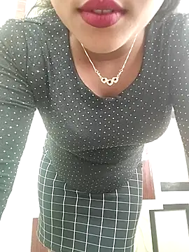 ANGE-MOU online show from January 2026 03:23:01 AM