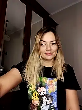 KrissSexi online show from October 2025 04:46:01 PM