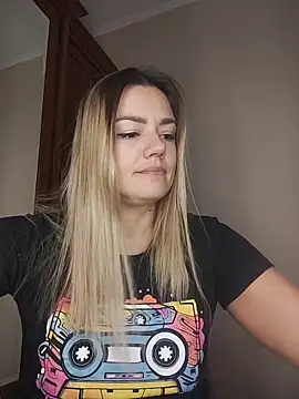 KrissSexi online show from December 2025 06:23:01 AM