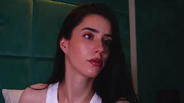 Snapshot of AmeliaJune chatting on June 2026 10:10:02 PM AmeliaJune online show from June 2026 10:10:02 PM