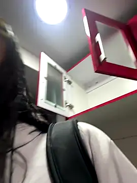 Snapshot of ZiaCalifa chatting on November 2025 11:58:01 AM ZiaCalifa online show from November 2025 11:58:01 AM