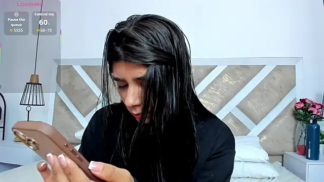 ZiaCalifa online show from February 2026 12:00:01 PM