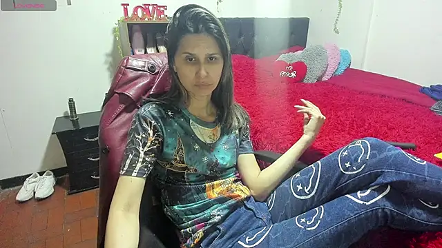 lauren ashlee online show from November 2025 05:30:01 PM