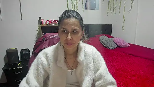 lauren ashlee online show from January 2026 02:52:02 PM