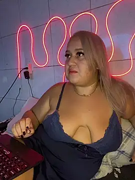 MinaBoss online show from February 2025 01:54:02 AM