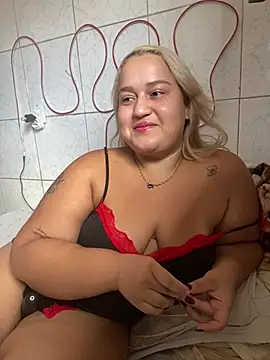 MinaBoss online show from March 2025 06:05:02 PM