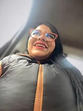 Snapshot of Insane_Issa chatting on December 2024 04:47:01 PM Insane Issa online show from December 2024 04:47:01 PM