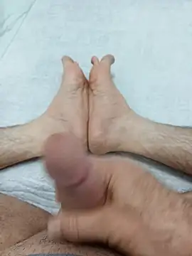 Hardapple01 online show from April 2026 05:55:02 AM