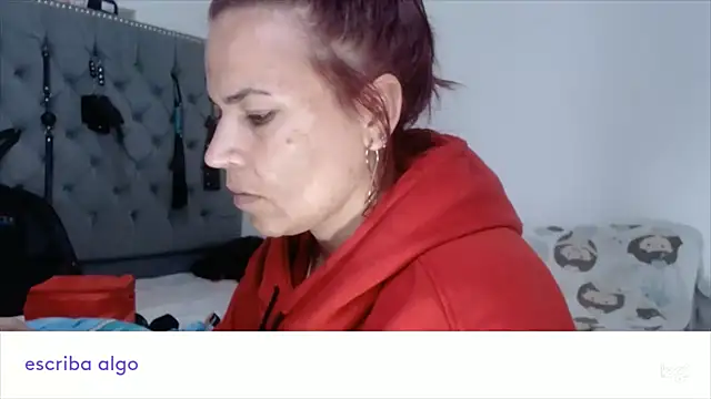 Snapshot of KaiicyQuuen chatting on December 2024 11:45:01 AM KaiicyQuuen online show from December 2024 11:45:01 AM