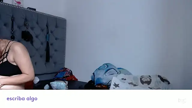 Snapshot of KaiicyQuuen chatting on December 2024 07:04:02 PM KaiicyQuuen online show from December 2024 07:04:02 PM