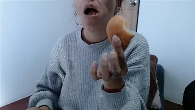 Snapshot of KaiicyQuuen chatting on March 2025 11:30:02 AM KaiicyQuuen online show from March 2025 11:30:02 AM