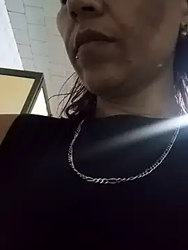 Snapshot of KaiicyQuuen chatting on October 2025 12:42:02 PM KaiicyQuuen online show from October 2025 12:42:02 PM