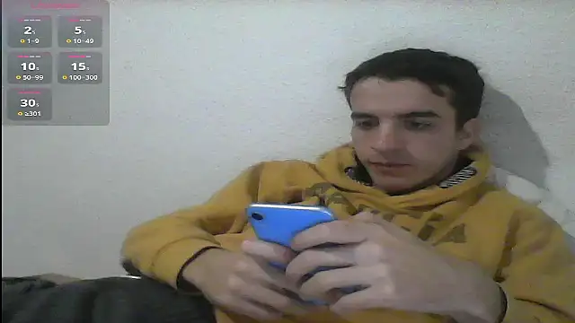 Snapshot of Tombgy07 chatting on January 2025 08:15:02 PM Tombgy07 online show from January 2025 08:15:02 PM