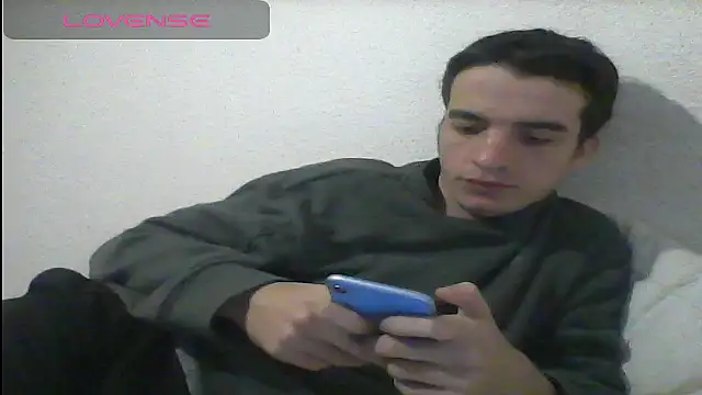 Snapshot of Tombgy07 chatting on January 2025 07:35:02 PM Tombgy07 online show from January 2025 07:35:02 PM