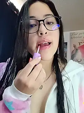 Snapshot of persefone_core chatting on December 2024 03:43:02 PM persefone core online show from December 2024 03:43:02 PM