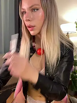 Snapshot of KittyKatyDream chatting on January 2026 03:36:02 PM KittyKatyDream online show from January 2026 03:36:02 PM