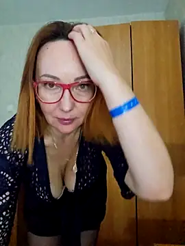 Snapshot of LybovNTV chatting on October 2025 02:51:02 AM LybovNTV online show from October 2025 02:51:02 AM