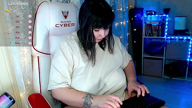 RaideneiX online show from November 2025 02:36:01 AM