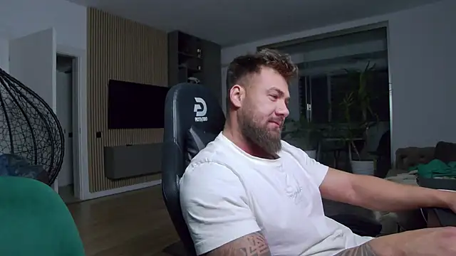 UbbeViking online show from February 2025 07:44:01 PM