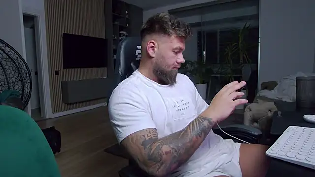 UbbeViking online show from February 2025 05:26:02 PM