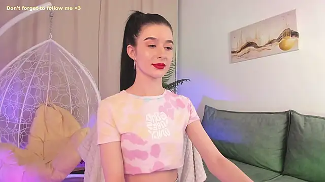 LauraCoy online show from February 2025 02:28:02 AM