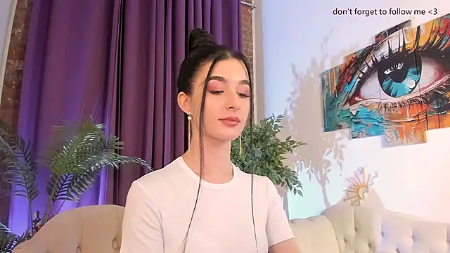 Snapshot of LauraCoy chatting on June 2026 09:31:01 PM LauraCoy online show from June 2026 09:31:01 PM