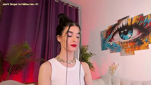 Snapshot of LauraCoy chatting on June 2026 03:04:02 AM LauraCoy online show from June 2026 03:04:02 AM