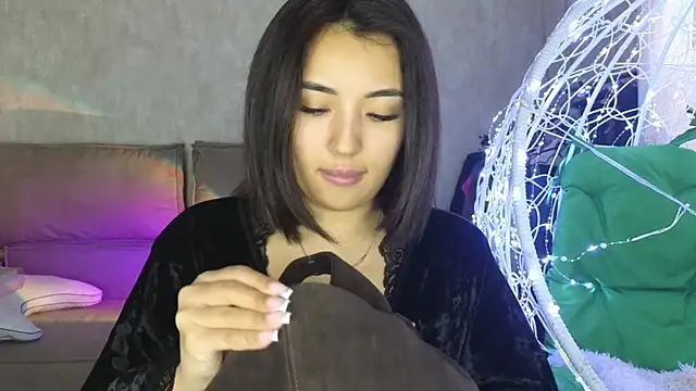 Snapshot of lily__foster chatting on November 2025 11:16:02 AM lily foster online show from November 2025 11:16:02 AM