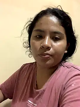 moncerrat luna online show from December 2024 12:35:01 AM