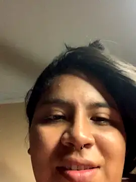 moncerrat luna online show from December 2024 05:06:02 PM