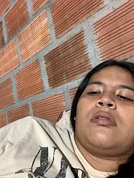 moncerrat luna online show from December 2024 07:16:02 PM