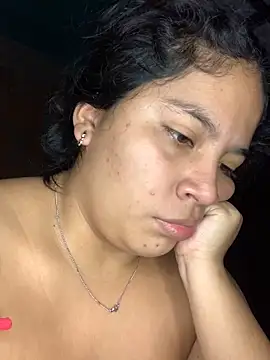 moncerrat luna online show from February 2025 12:47:01 PM