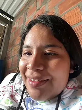 moncerrat luna online show from February 2025 03:41:02 PM