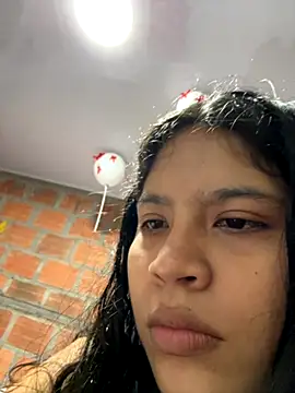 moncerrat luna online show from November 2025 10:14:01 PM