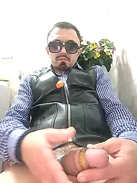 Snapshot of erbod_Johnny chatting on October 2025 08:48:01 PM erbod Johnny online show from October 2025 08:48:01 PM