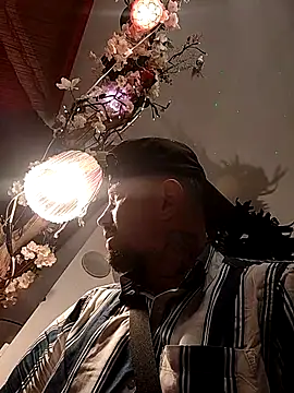 Snapshot of erbod_Johnny chatting on November 2025 11:04:02 PM erbod Johnny online show from November 2025 11:04:02 PM